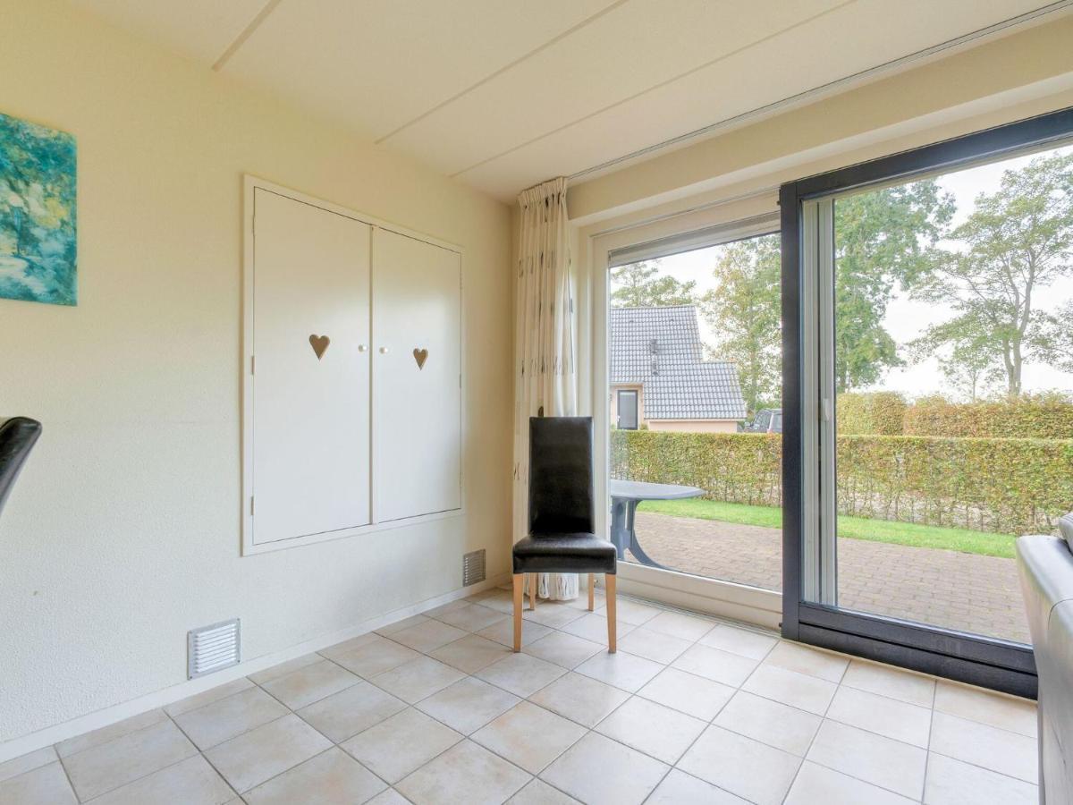 Serene Holiday Home In Gaasterl N Sleat Sondel Exterior photo